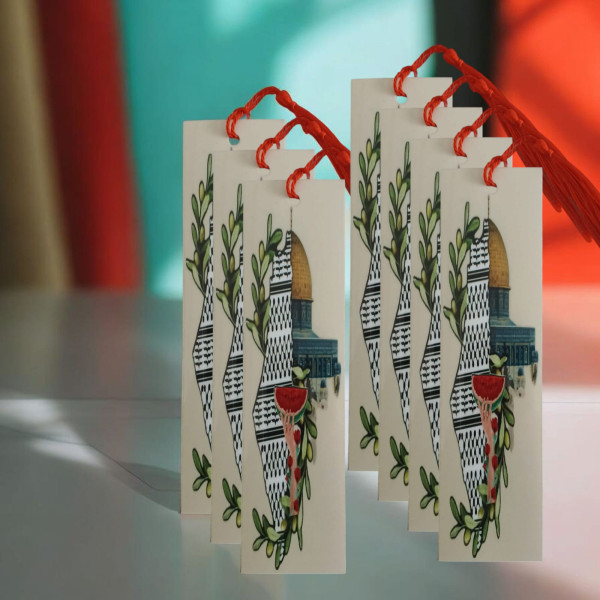 Filistin Sembolleri Temalı (Karpuz, Kefiye, Kudüs) Kitap Ayracı kudus-kubbetus-sahra-karpuz-ve-kefiye-desenli-filistin-temali-kirmizi-puskullu-kitap-ayraci