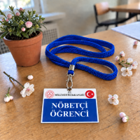 Nöbetçi Öğrenci Yaka Kartı - Çift Taraflı PVC Kaplı Suya Dayanıklı Boyun Askılı Öğrenci Nöbet Kartı Nöbetçi Öğrenci Yaka Kartı - Çift Taraflı PVC Kaplı Suya Dayanıklı Boyun Askılı Öğrenci Nöbet Kartı