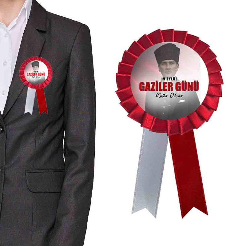 yakaya-takilmis-ataturkun-kalpakli-fotografi-ile-hazirlanmis-19-eylul-gaziler-gunu-kokarti