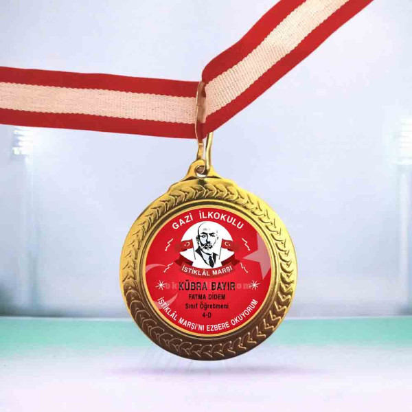 mehmet-akif-ersoy-figurli-ve-turk-bayrakli-istiklal-marsi-ezbere-okuma-basari-madalyasi