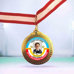 Fotoğraflı Artık Okuyorum Madalyası - 1. Sınıf Okuma Bayramı Başarı Ödülü