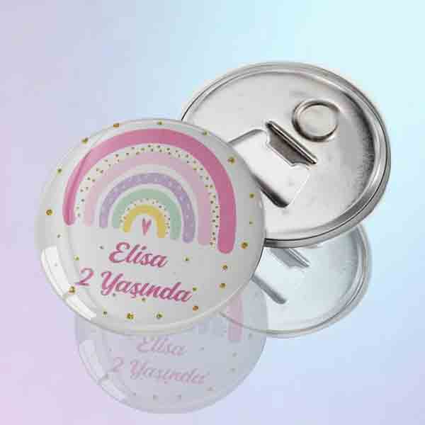 gokkusagi-figurli-ve-isim-yazili-pembe-pastel-tonlu-metal-magnet-acacak