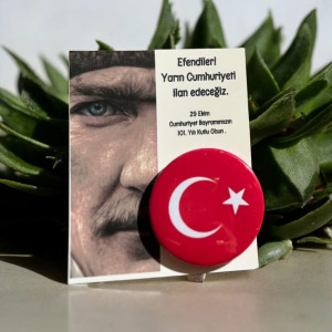 Kartlı 29 Ekim Cumhuriyet Bayramı Rozeti | Türk Bayraklı Özel Tasarım Kartlı 29 Ekim Cumhuriyet Bayramı Rozeti | Türk Bayraklı Özel Tasarım