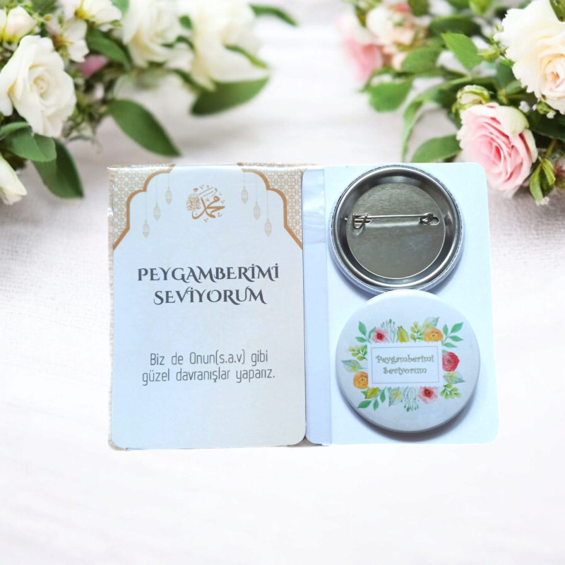Çiçekli Peygamberimi Seviyorum Rozet ve Kart Seti (Öğrenci Ödülü) cicek-desenli-peygamberimi-seviyorum-yazili-metal-yaka-rozeti-ve-guzel-davranislar-mesajli-teklif-karti-seti