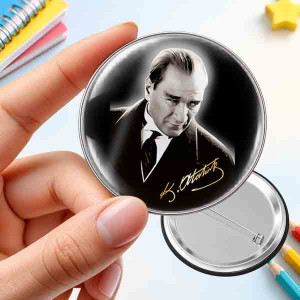 Atatürk Portreli Anma Rozeti - Altın İmzalı Siyah Beyaz Portre 10 Kasım Buton Rozet Atatürk Portreli Anma Rozeti - Altın İmzalı Siyah Beyaz Portre 10 Kasım Buton Rozet