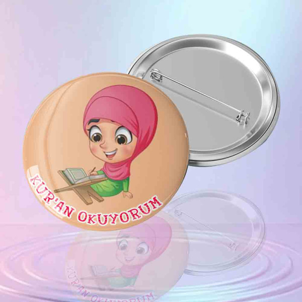 tesetturlu-kiz-cocugu-figurlu-kuran-okuyorum-yazili-igne-arkali-dini-rozet
