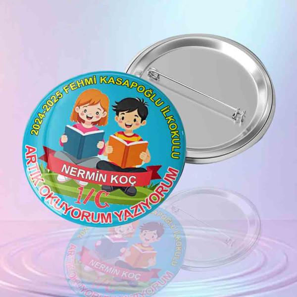 isme-ozel-kitap-okuyan-cocuk-figurli-artik-okuyorum-yaziyorum-yazili-metal-yaka-rozeti